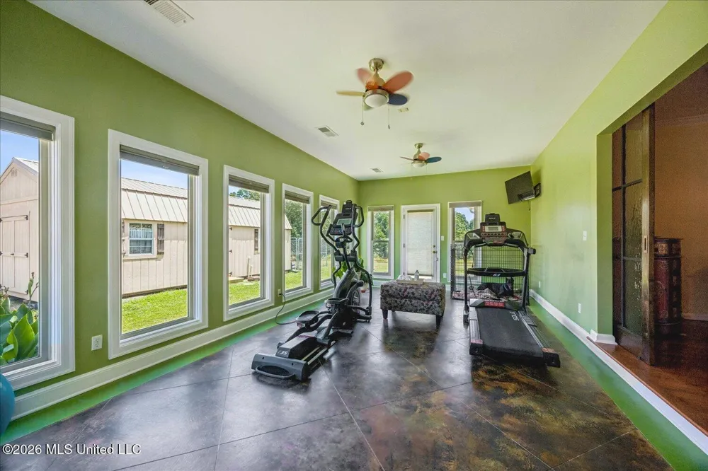 4620 Thompson Lane Byhalia, MS 38611