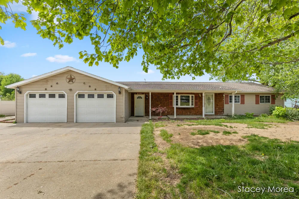 1910 Waterview Way Crystal, MI 48818