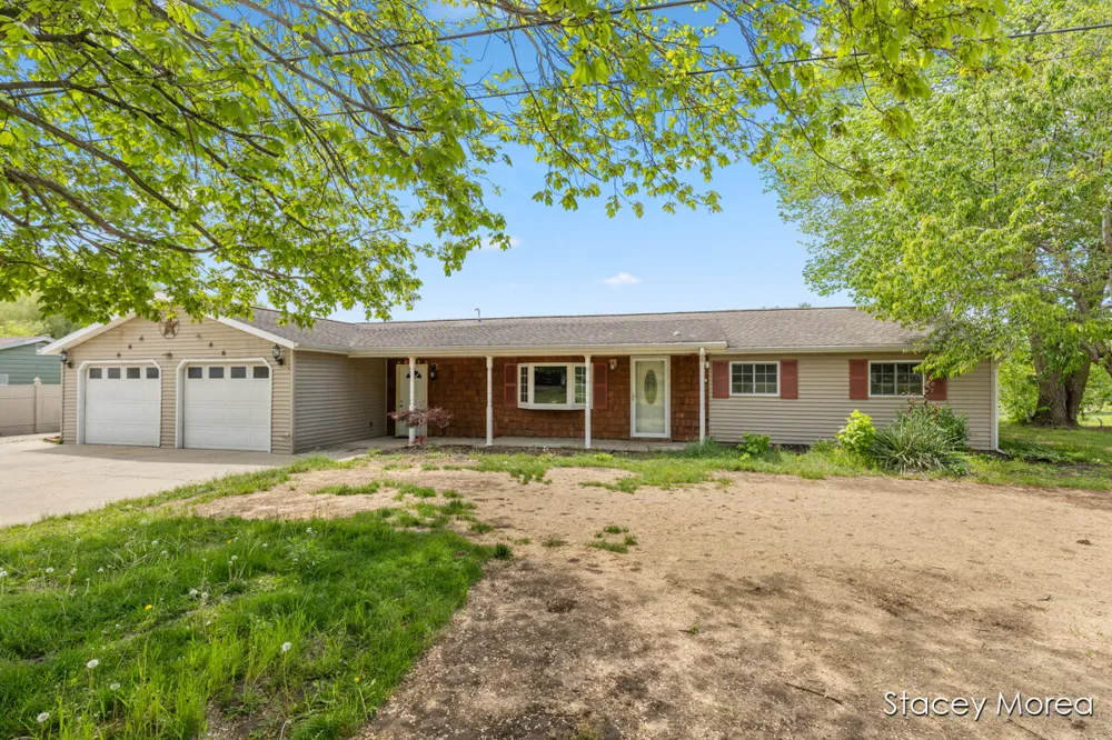 1910 Waterview Way Crystal, MI 48818