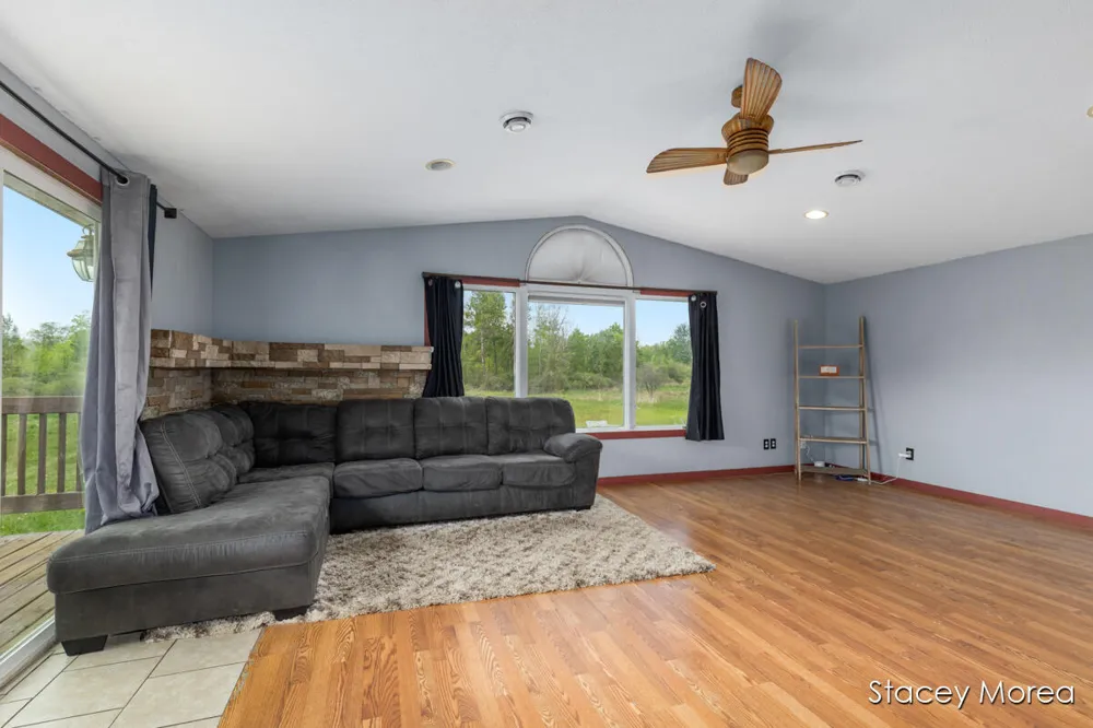 1910 Waterview Way Crystal, MI 48818