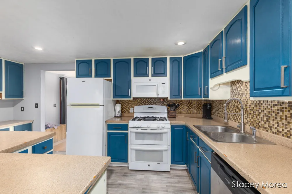 1910 Waterview Way Crystal, MI 48818