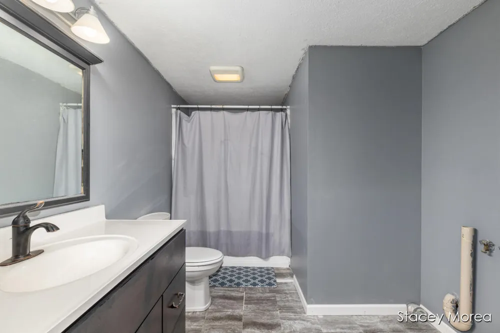 1910 Waterview Way Crystal, MI 48818