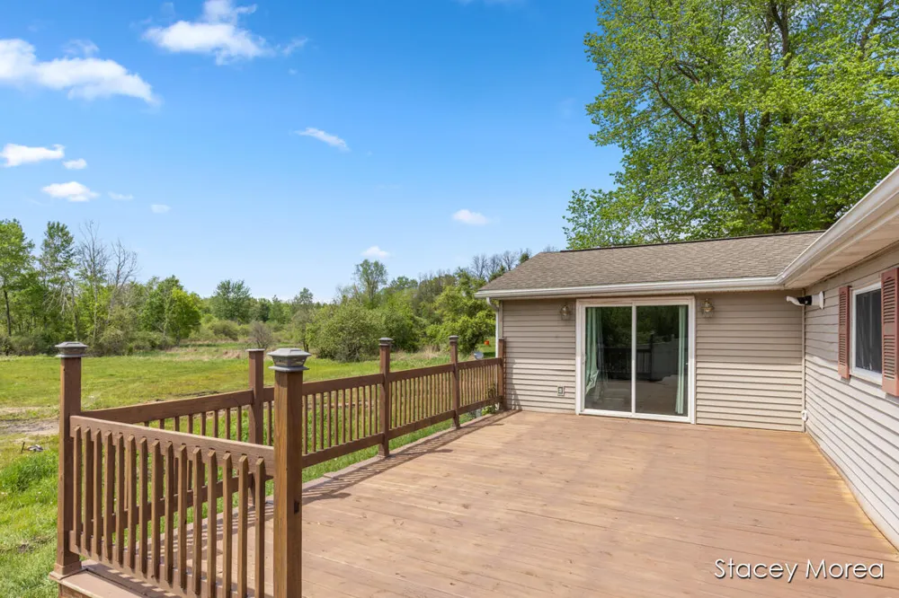 1910 Waterview Way Crystal, MI 48818