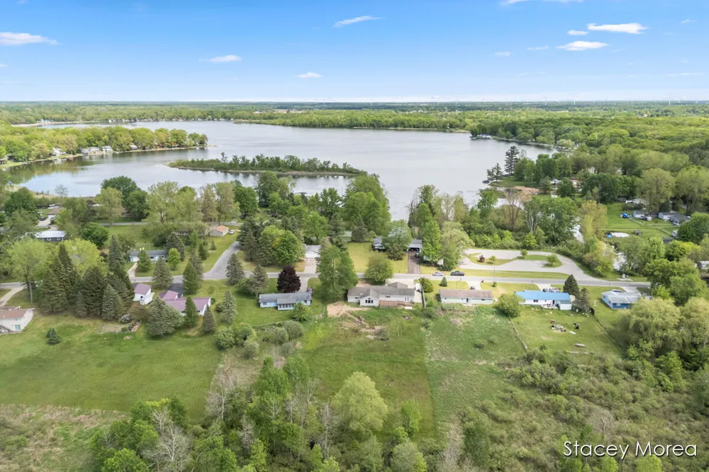 1910 Waterview Way Crystal, MI 48818