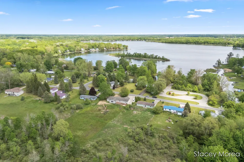 1910 Waterview Way Crystal, MI 48818
