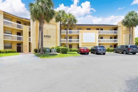 9000 NW 28th Dr #1-204