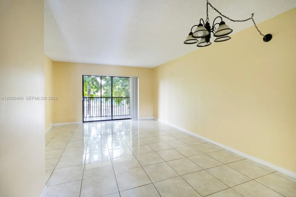 9000 NW 28th Dr #1-204 Coral Springs, FL 33065
