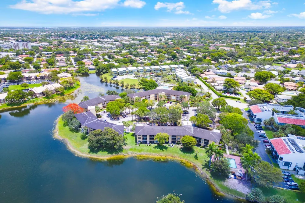 9000 NW 28th Dr #1-204 Coral Springs, FL 33065