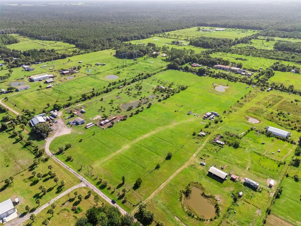 345 TROTTING TRAIL Osteen, FL 32764