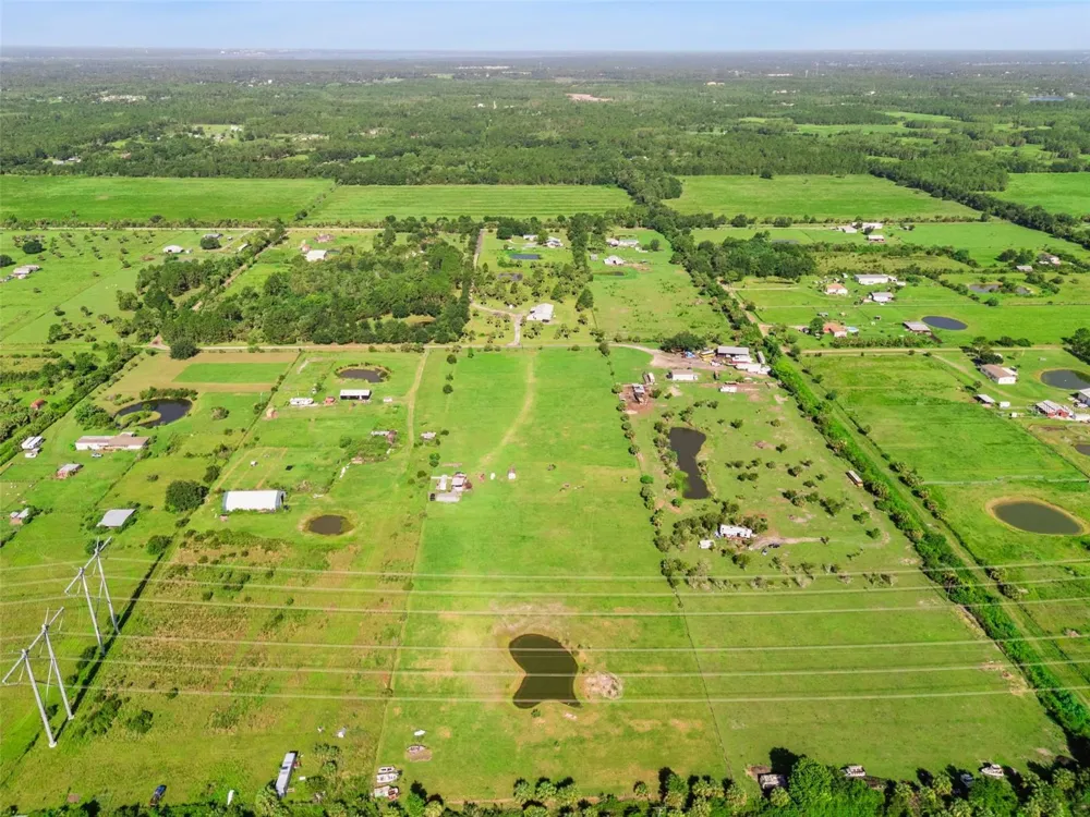 345 TROTTING TRAIL Osteen, FL 32764