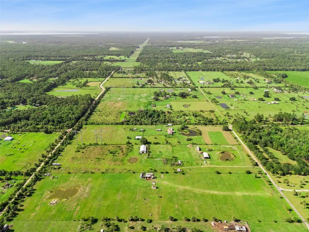 345 TROTTING TRAIL Osteen, FL 32764