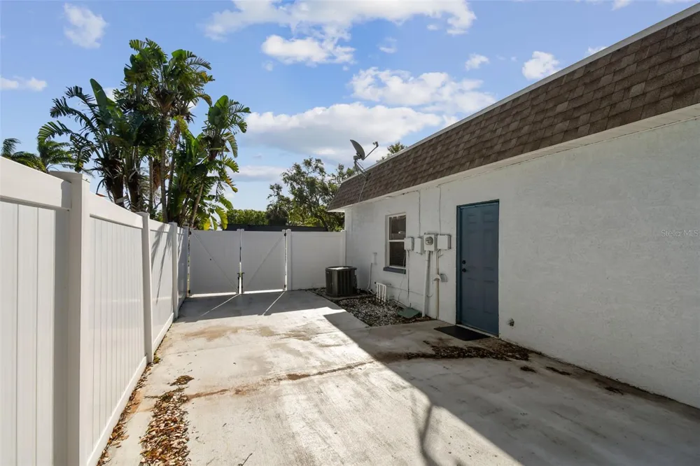 12252 ELDON DRIVE Largo, FL 33774