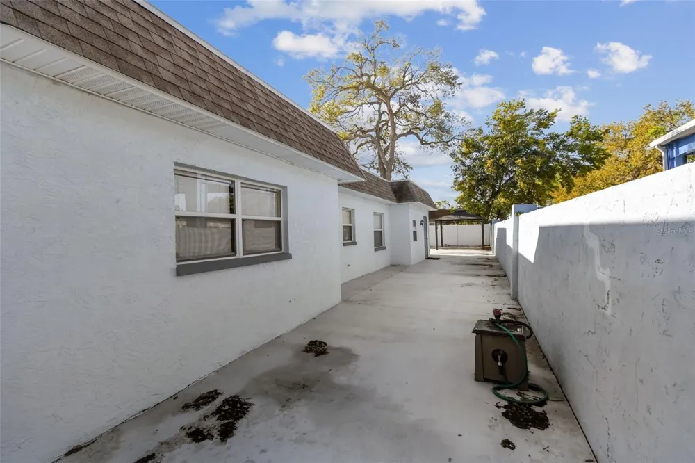 12252 ELDON DRIVE Largo, FL 33774