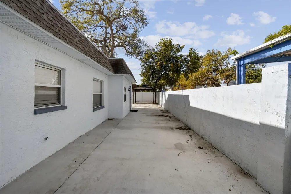 12252 ELDON DRIVE Largo, FL 33774