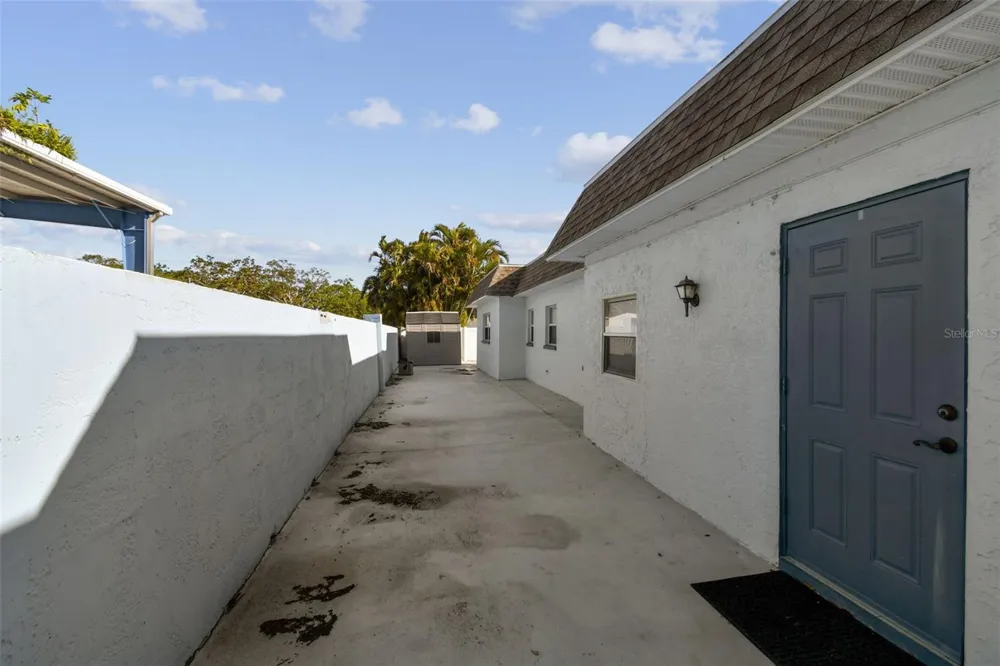 12252 ELDON DRIVE Largo, FL 33774