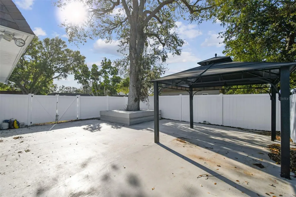 12252 ELDON DRIVE Largo, FL 33774