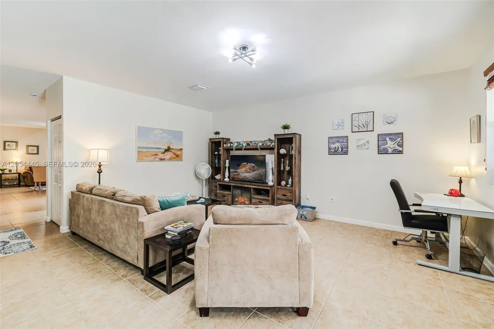 17670 SW 154th Pl Miami, FL 33187
