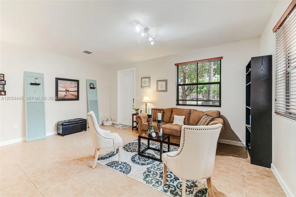 17670 SW 154th Pl Miami, FL 33187