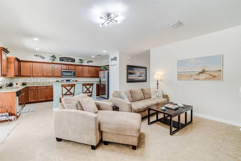 17670 SW 154th Pl Miami, FL 33187