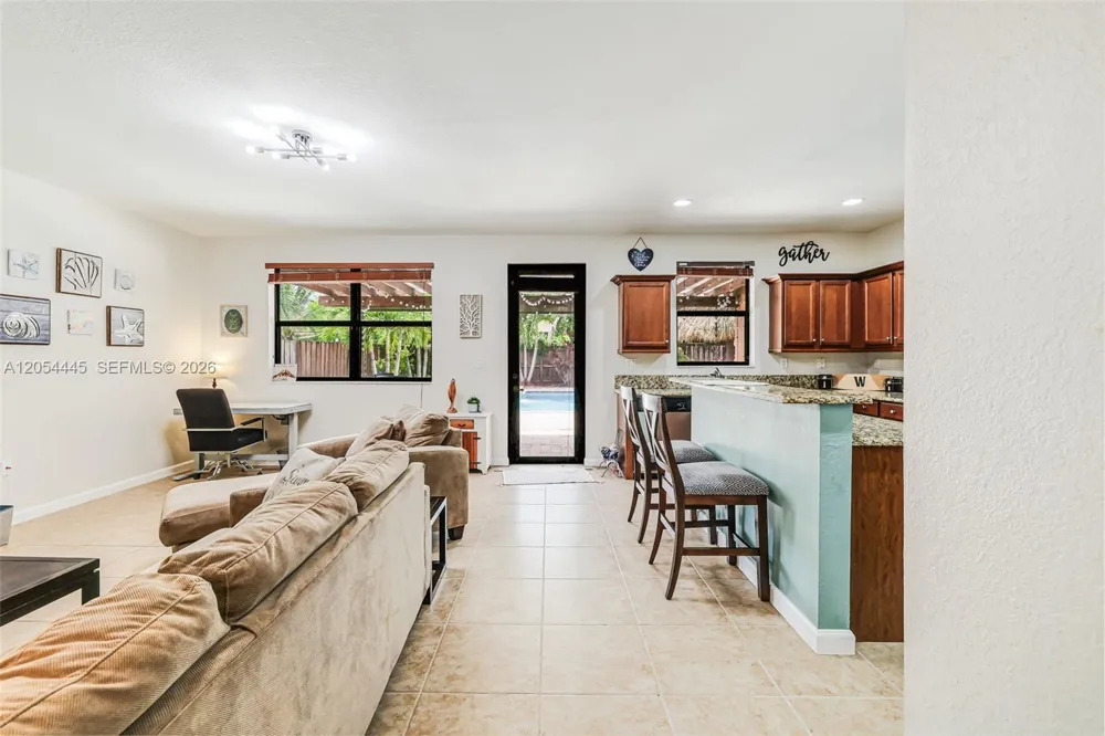 17670 SW 154th Pl Miami, FL 33187