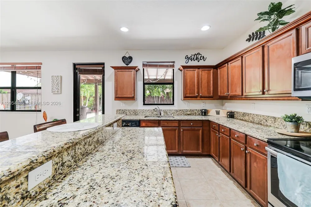 17670 SW 154th Pl Miami, FL 33187