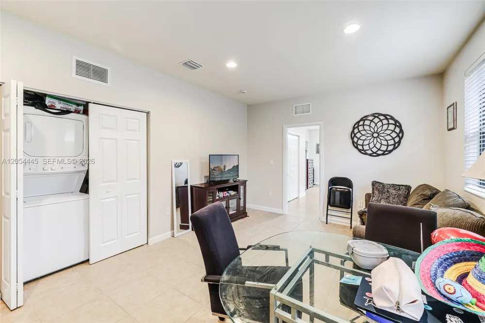 17670 SW 154th Pl Miami, FL 33187