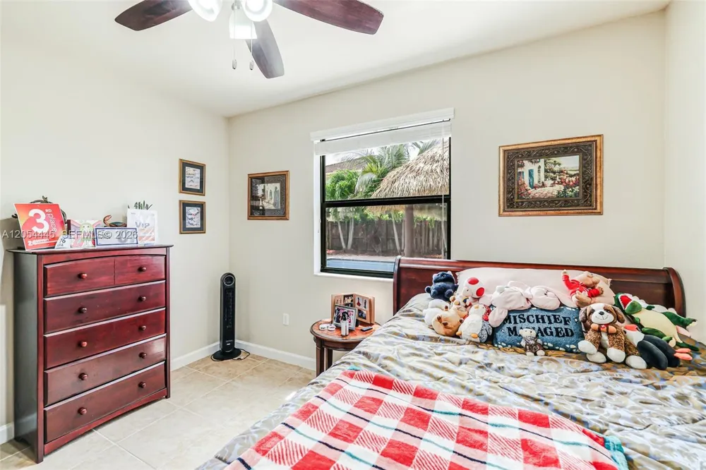 17670 SW 154th Pl Miami, FL 33187
