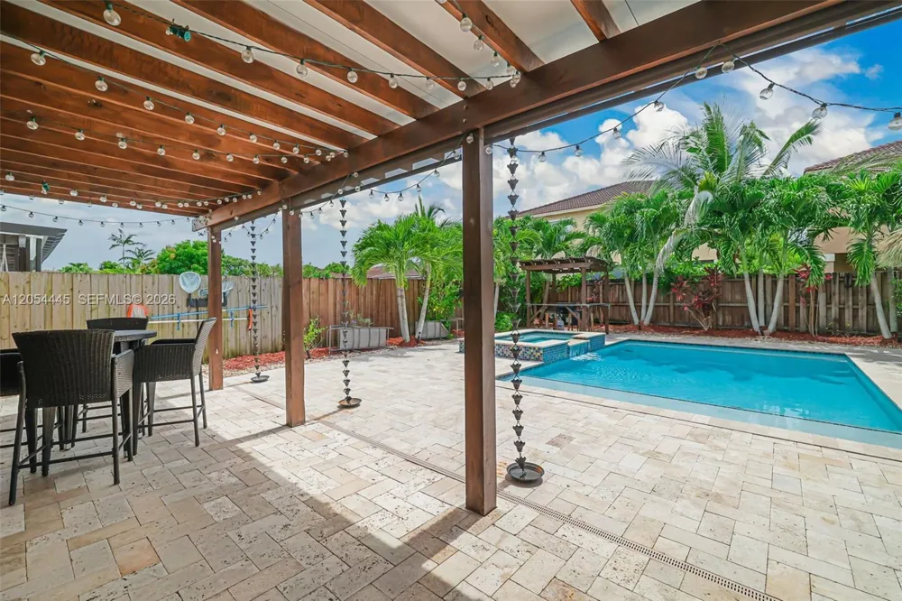 17670 SW 154th Pl Miami, FL 33187