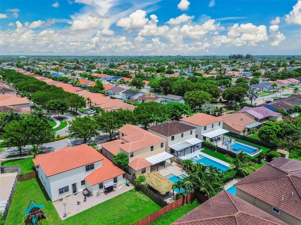 17670 SW 154th Pl Miami, FL 33187