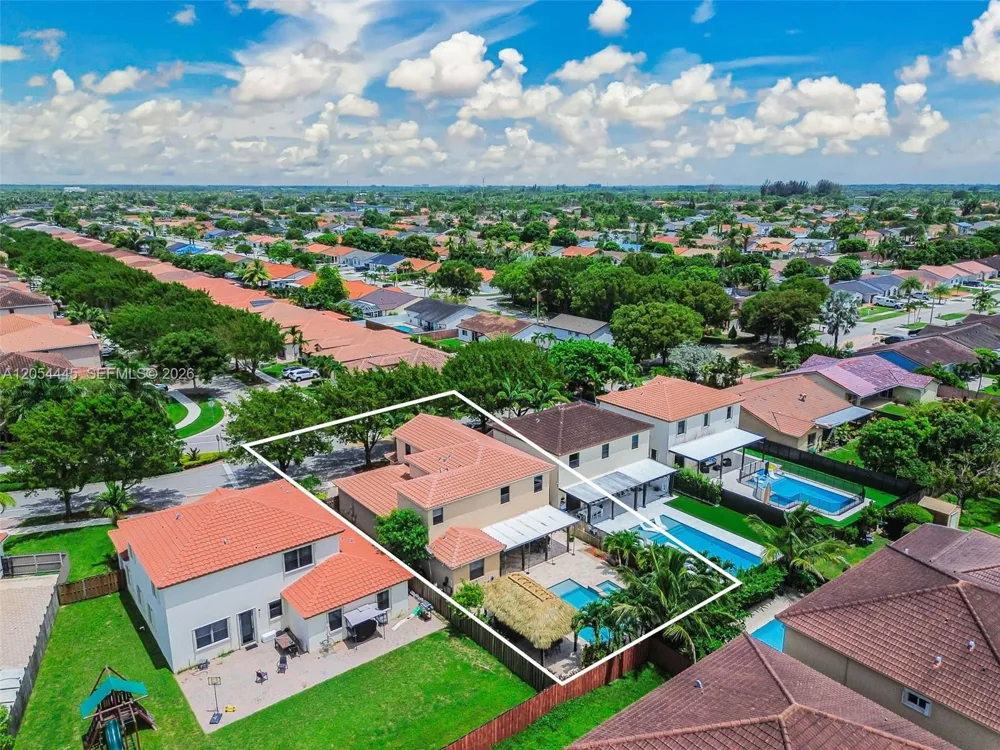 17670 SW 154th Pl Miami, FL 33187