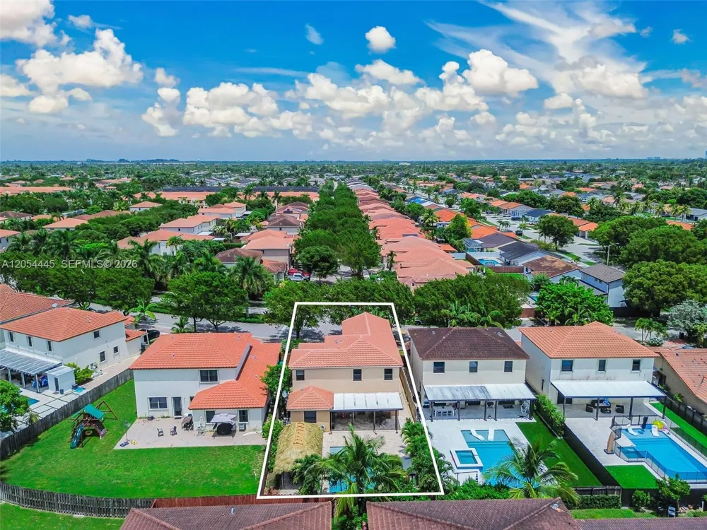 17670 SW 154th Pl Miami, FL 33187