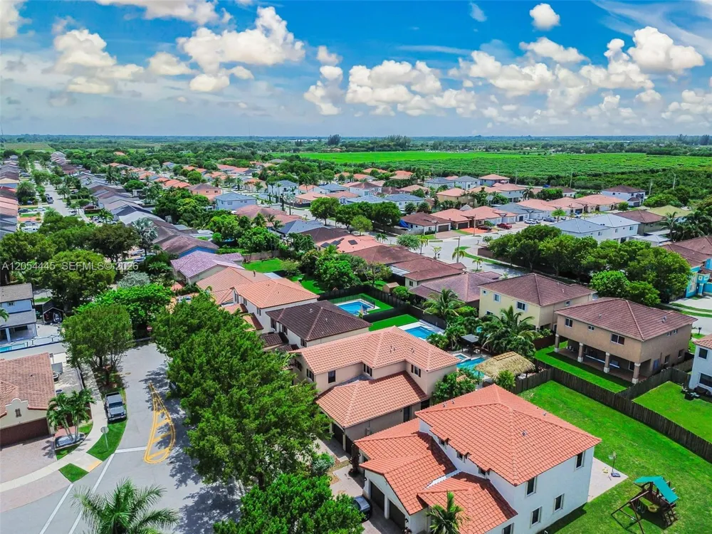 17670 SW 154th Pl Miami, FL 33187