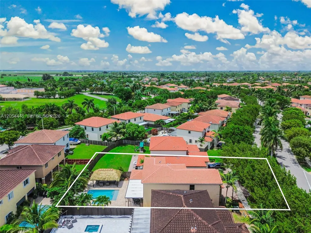 17670 SW 154th Pl Miami, FL 33187