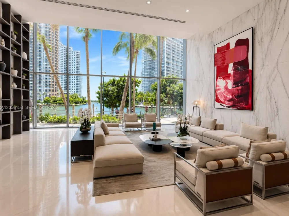 300 Biscayne Boulevard Way #2609W Miami, FL 33131
