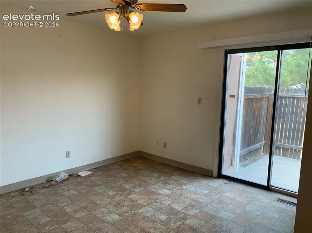879 London Green Way Colorado Springs, CO 80906