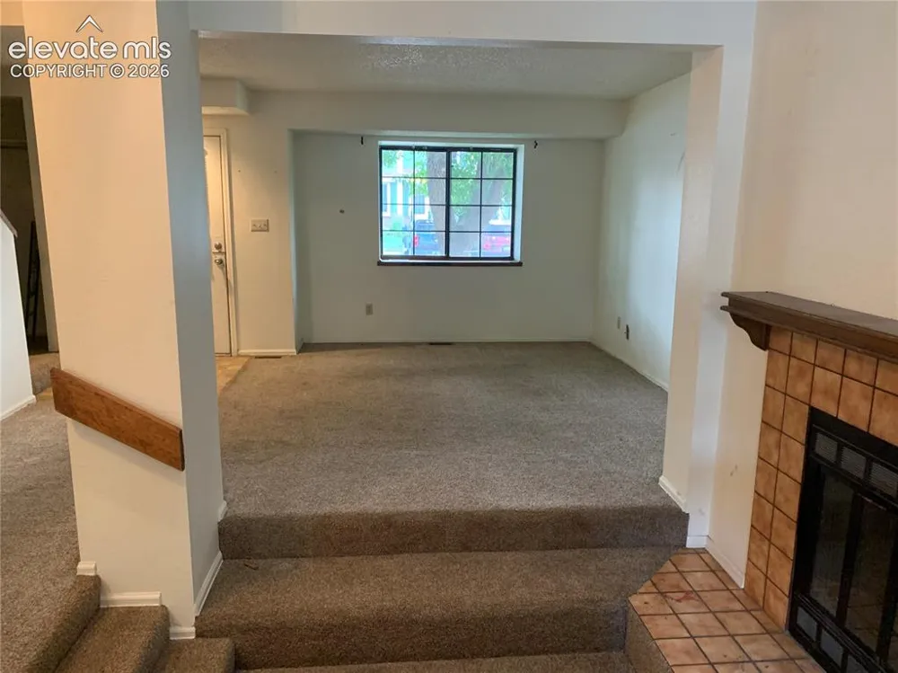 879 London Green Way Colorado Springs, CO 80906