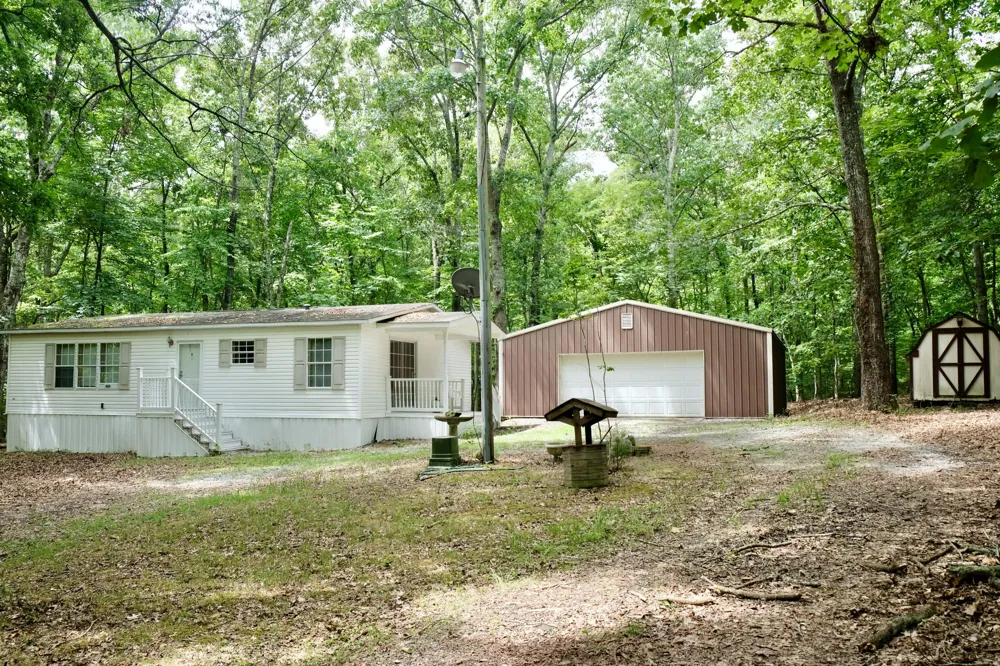 756 Ewing Cemetery Road Spring City, TN 37381