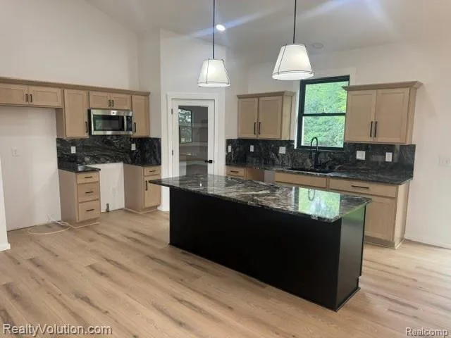 7260 Newark Road Imlay Township, MI 48444