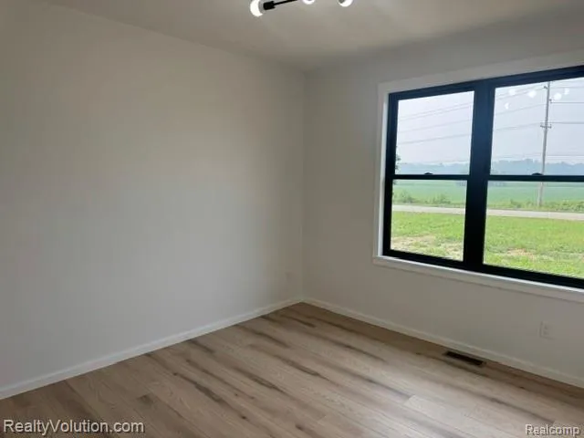 7260 Newark Road Imlay Township, MI 48444