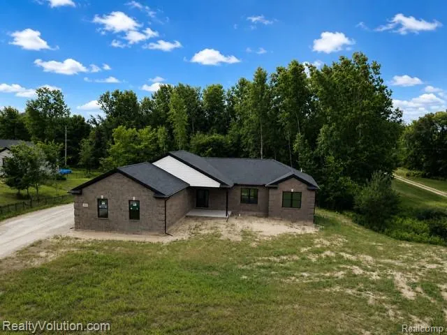 7260 Newark Road Imlay Township, MI 48444