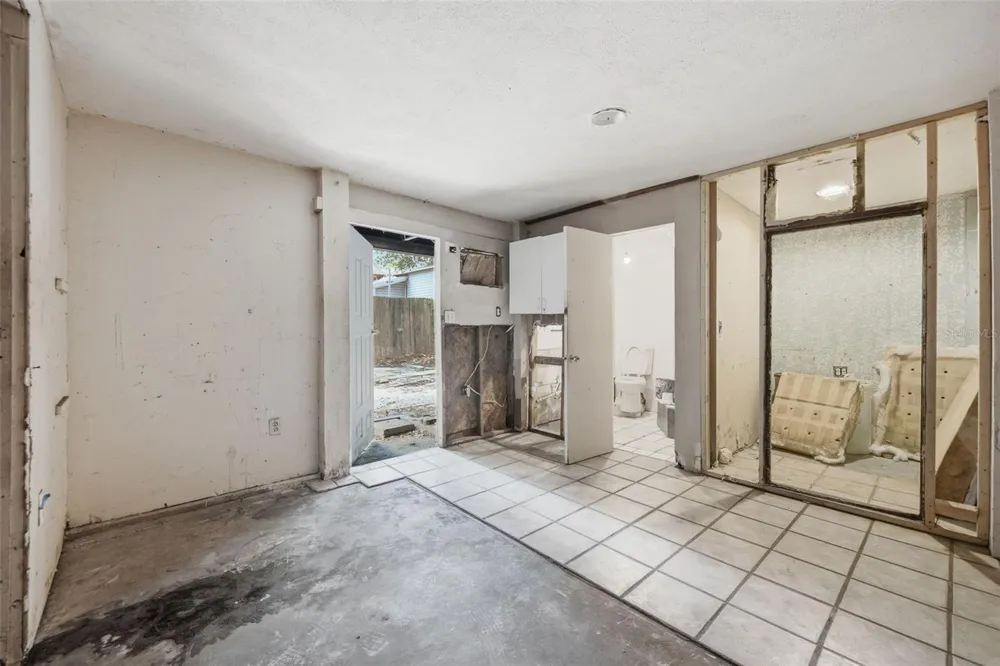 307 W ALFRED STREET Tampa, FL 33603