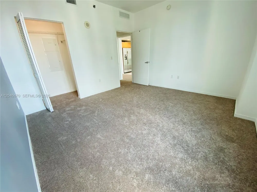 951 Brickell Ave #1909 Miami, FL 33131