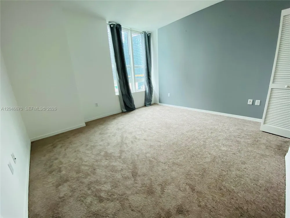 951 Brickell Ave #1909 Miami, FL 33131