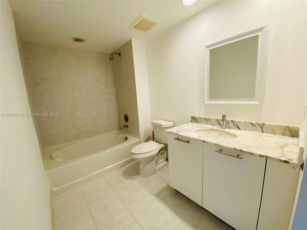 951 Brickell Ave #1909 Miami, FL 33131
