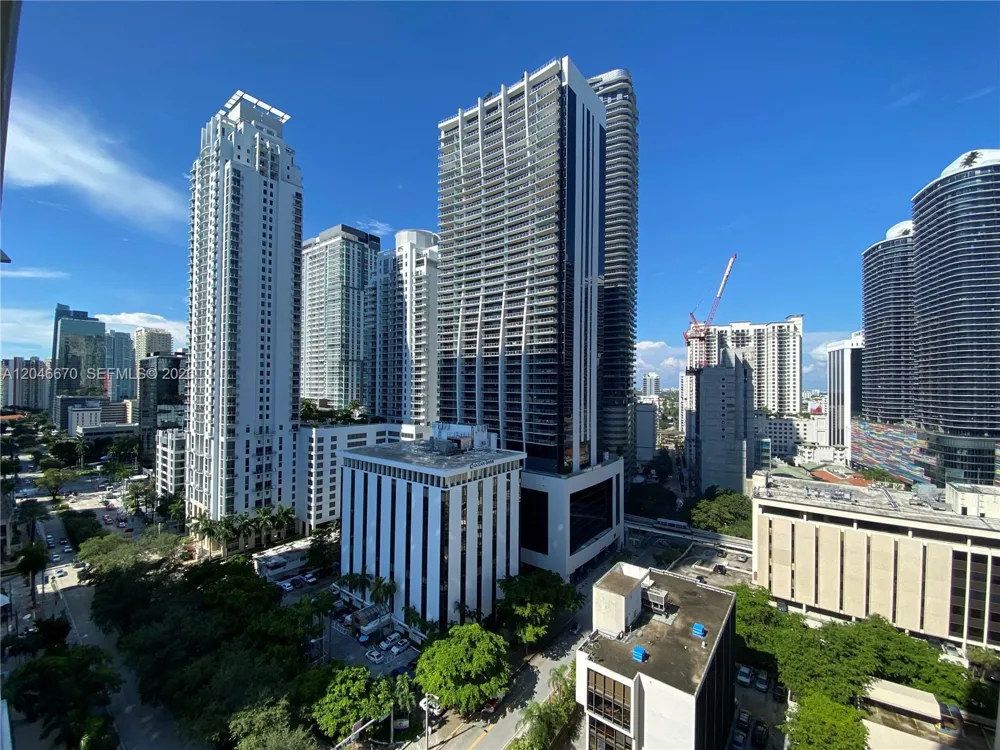 951 Brickell Ave #1909 Miami, FL 33131