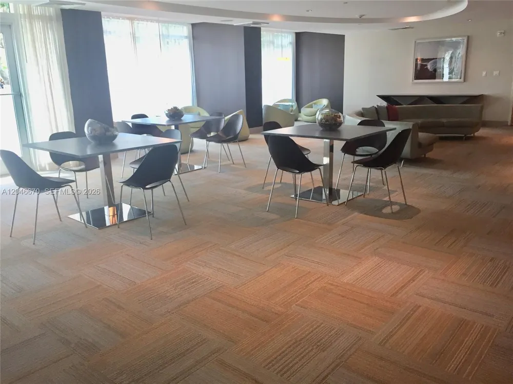 951 Brickell Ave #1909 Miami, FL 33131