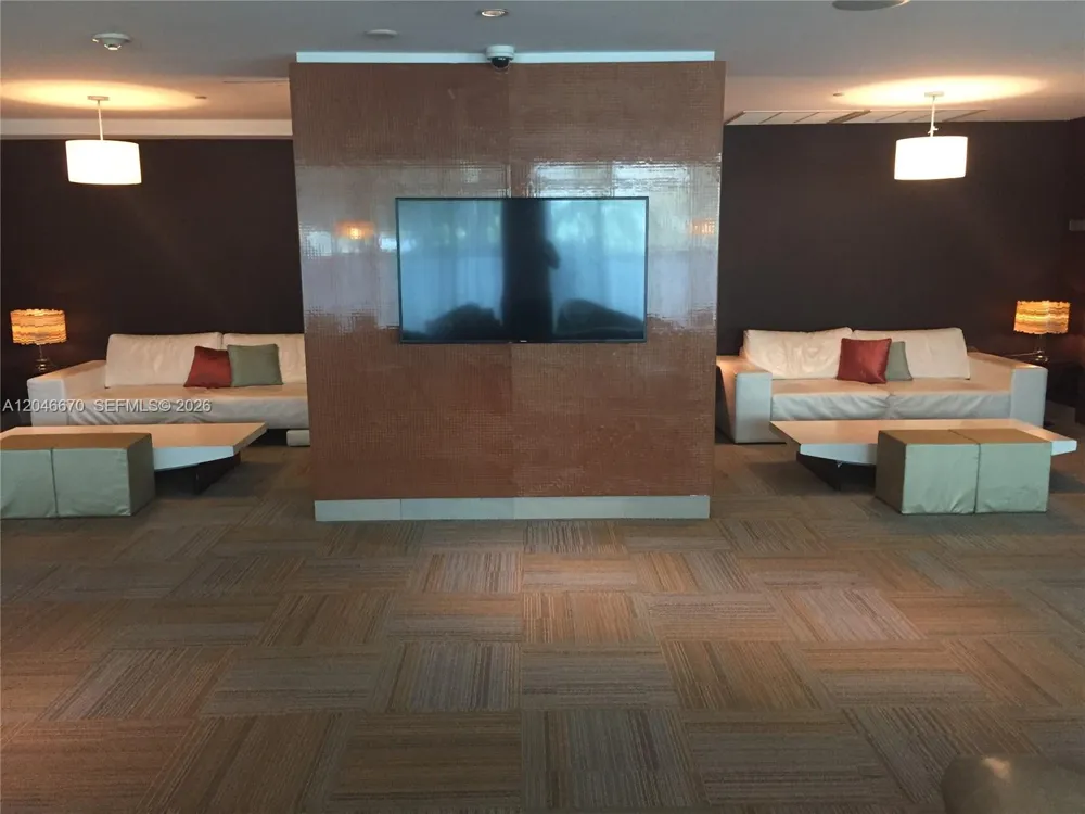 951 Brickell Ave #1909 Miami, FL 33131