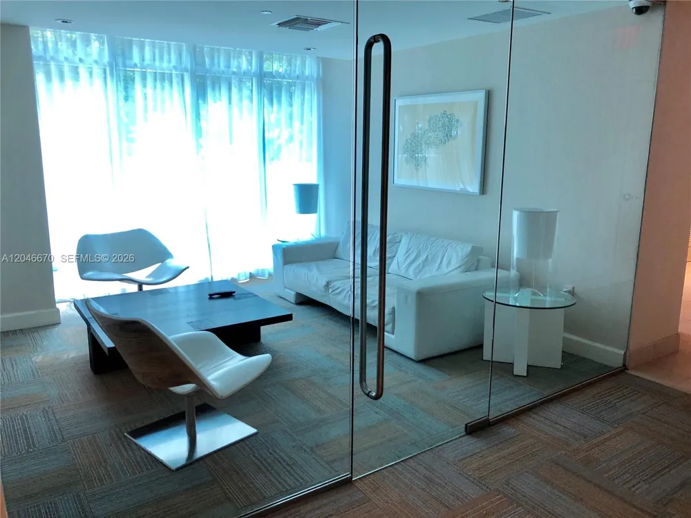 951 Brickell Ave #1909 Miami, FL 33131