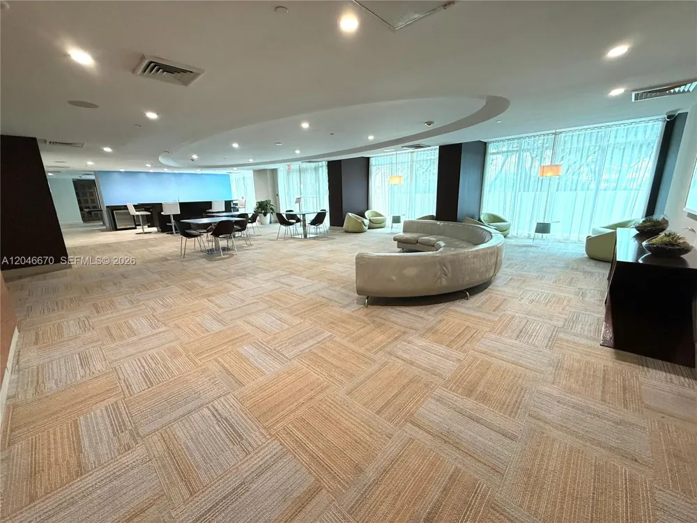 951 Brickell Ave #1909 Miami, FL 33131