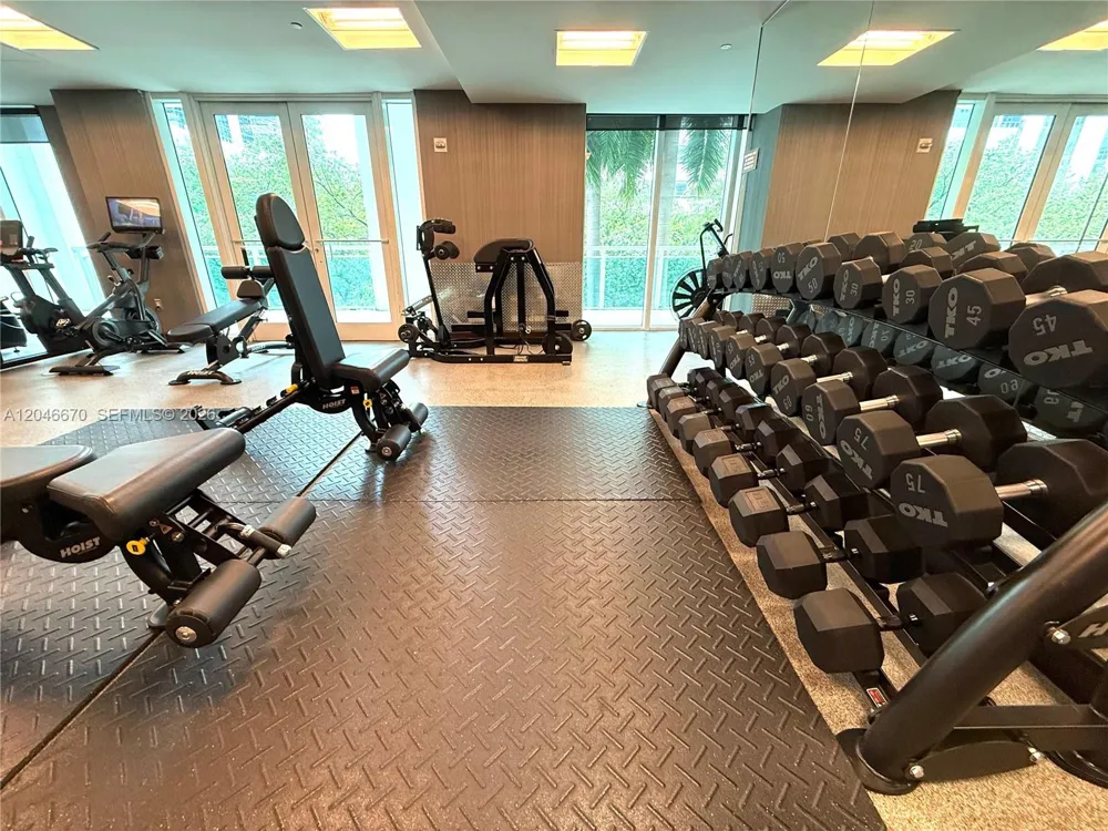 951 Brickell Ave #1909 Miami, FL 33131
